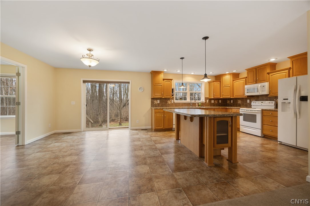 8759 Fergerson Road Cicero, NY 13039 - Photo 21 of 50