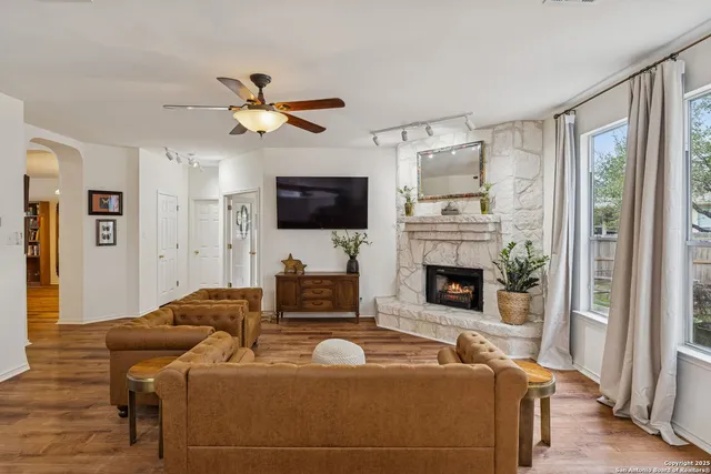 $449,000 | 8639 Cantua Creek, Helotes, TX 78023