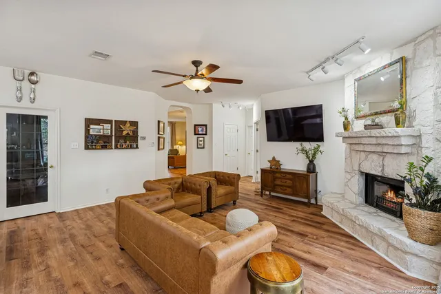 $449,000 | 8639 Cantua Creek, Helotes, TX 78023