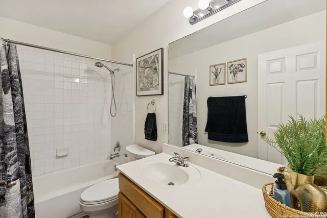 $449,000 | 8639 Cantua Creek, Helotes, TX 78023