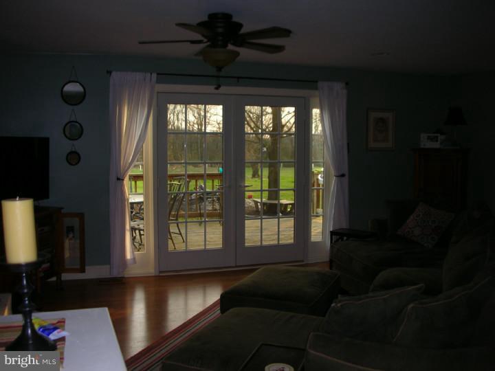 1034 Elephant Road Perkasie, PA 18944 - Photo 3 of 14 Family Room