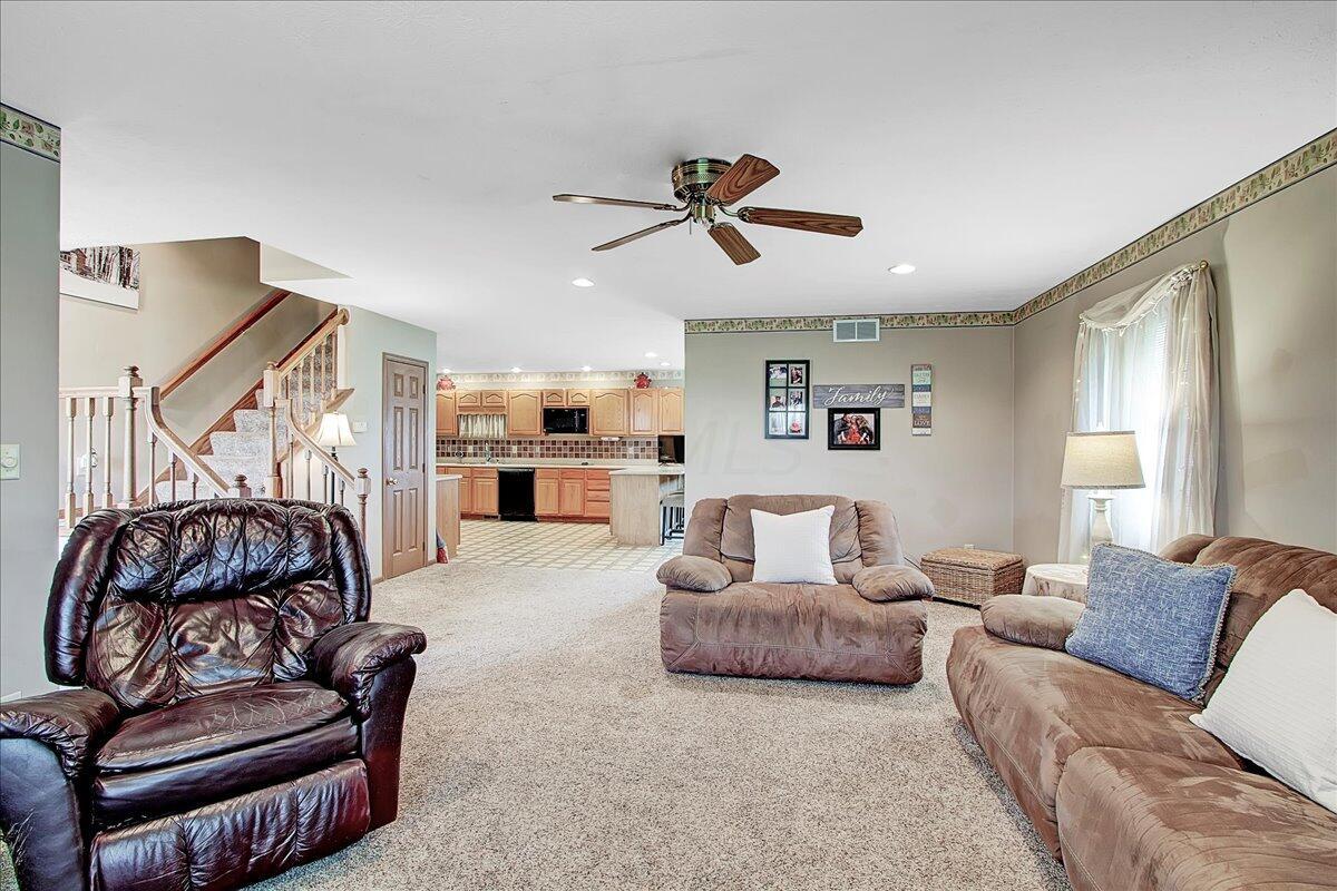 693 Lippincott Road Urbana, OH 43078 - Photo 9 of 50 09-IMG_4035_6_7