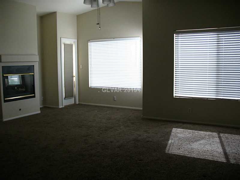 175 Lovett Road Henderson, NV 89015 - Photo 18 of 35 Master Bedroom.