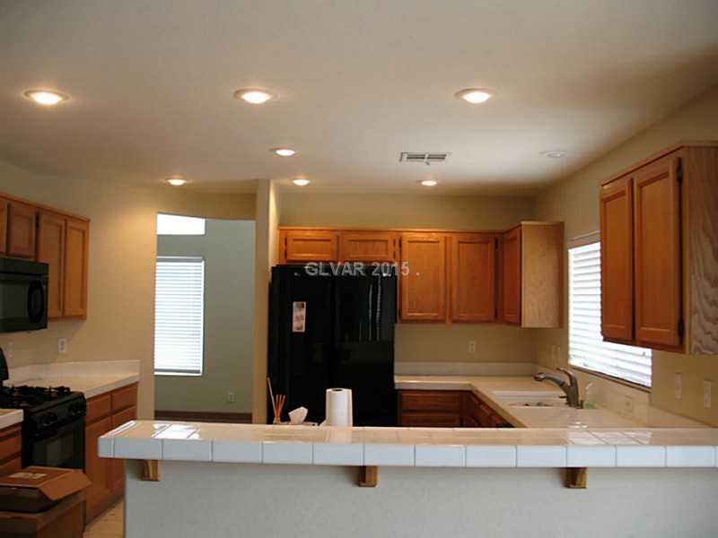 175 Lovett Road Henderson, NV 89015 - Photo 10 of 35 Kitchen.