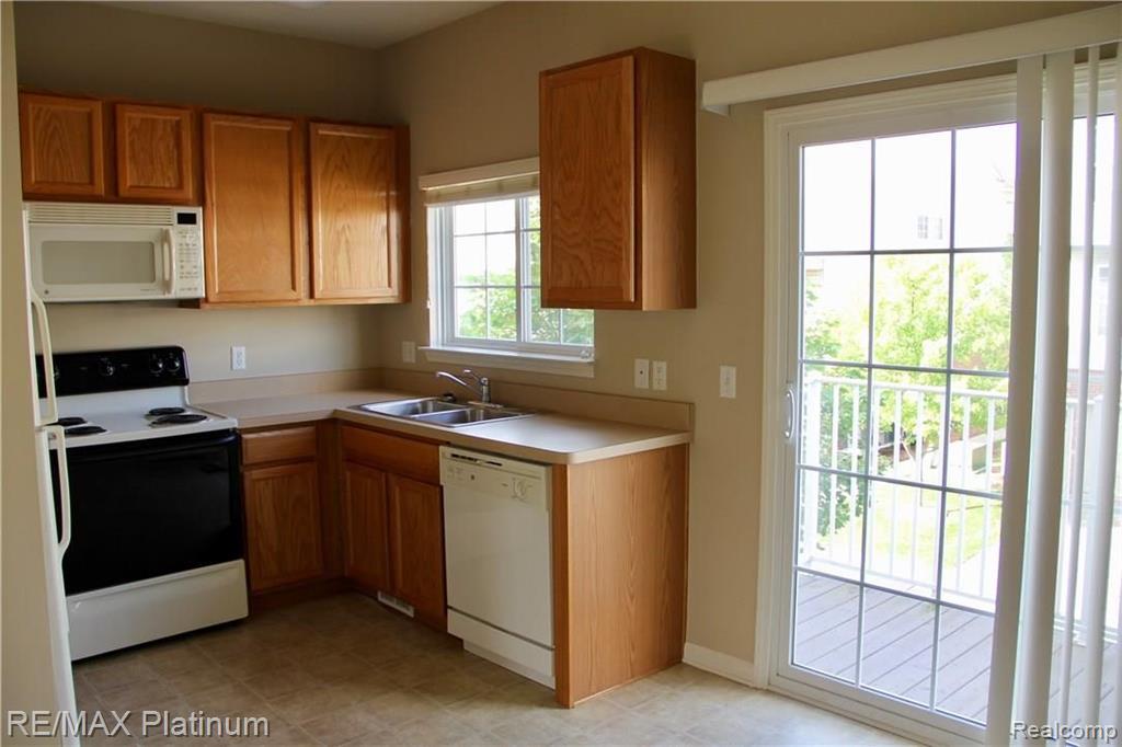 44730 Gwinnett Loop, Unit 43 Novi, MI 48377 - Photo 15 of 20
