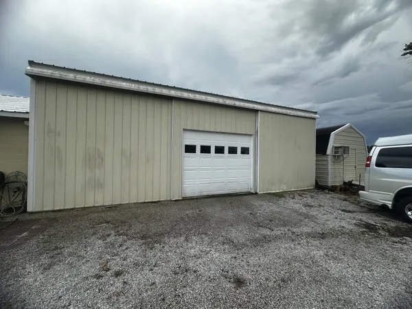a view of a garage