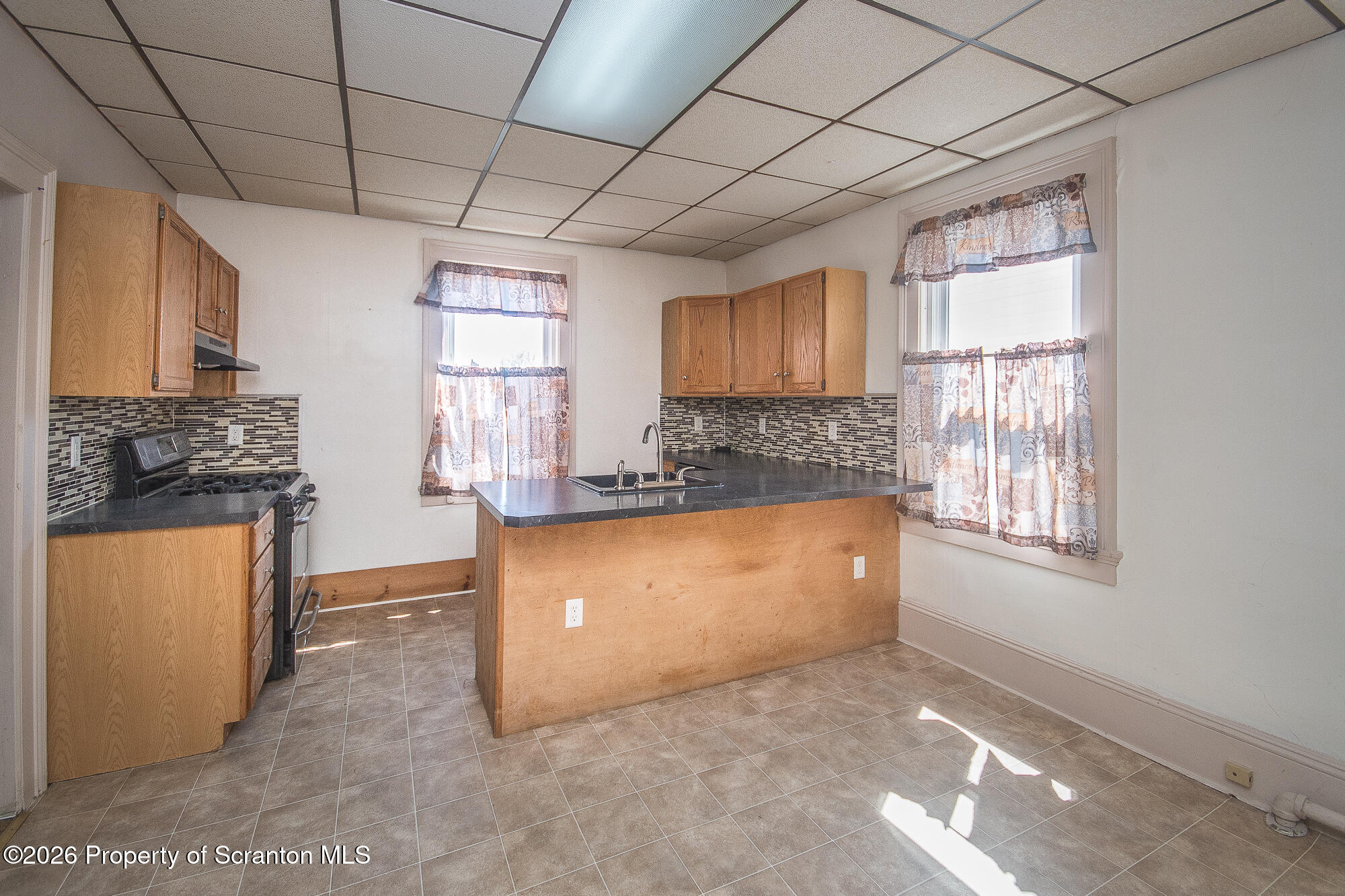 1827-1829 Main Street, Unit SECOND Blakely, PA 18447 - Photo 12 of 28 Kitchen