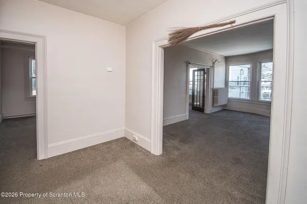 $1,500 | 1827-1829 Main Street, Unit SECOND, Blakely, PA 18447