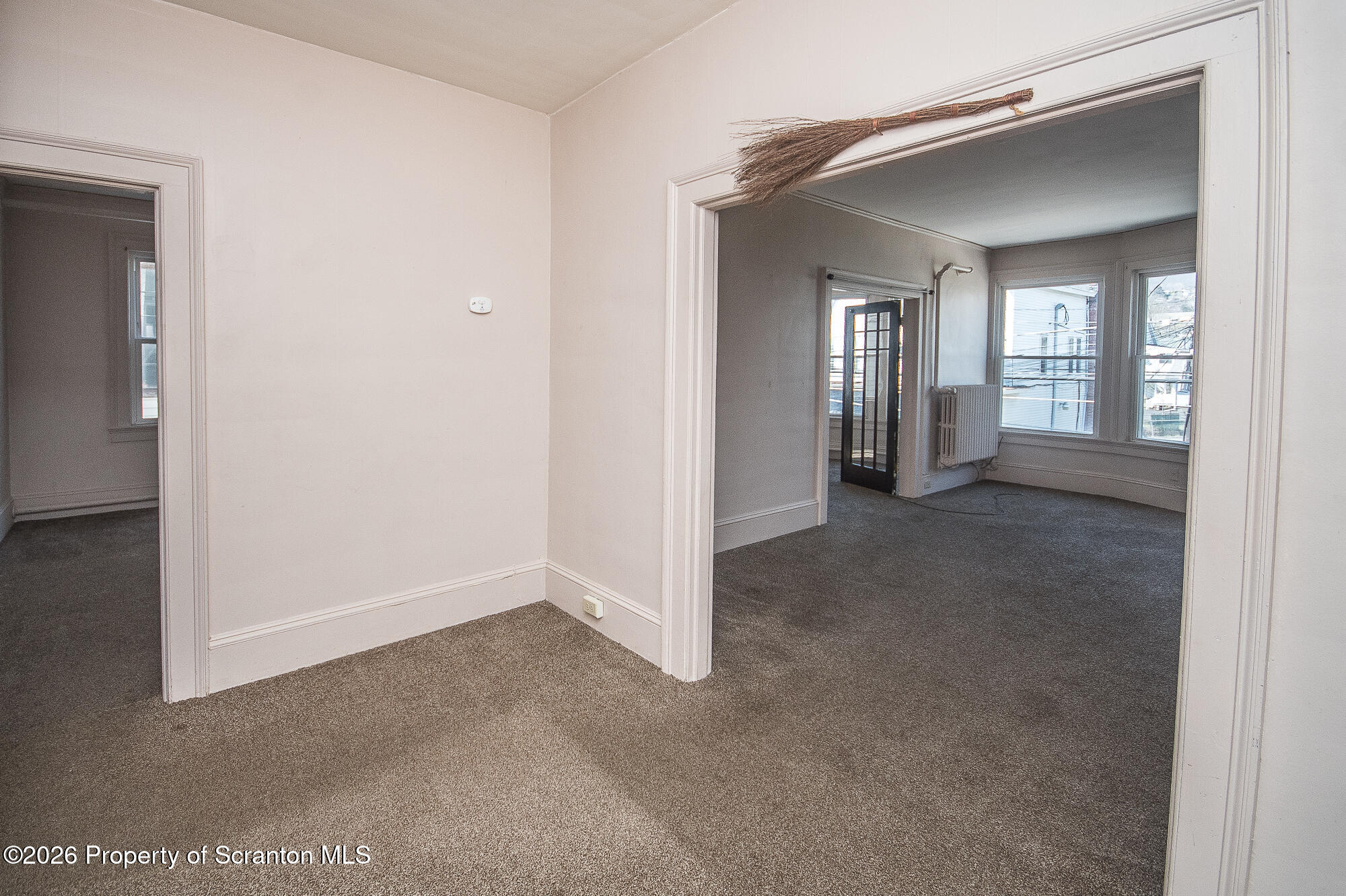 1827-1829 Main Street, Unit SECOND Blakely, PA 18447 - Photo 23 of 28 Foyer