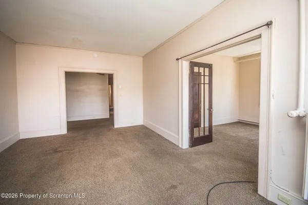 $1,500 | 1827-1829 Main Street, Unit SECOND, Blakely, PA 18447