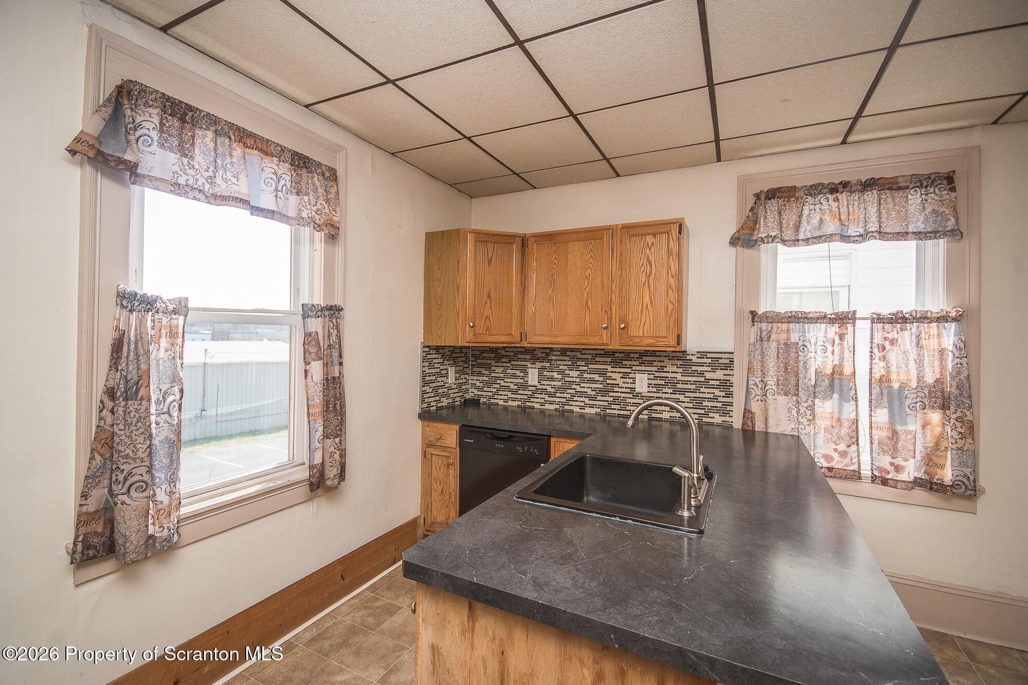 1827-1829 Main Street, Unit SECOND Blakely, PA 18447 - Photo 5 of 28 Kitchen