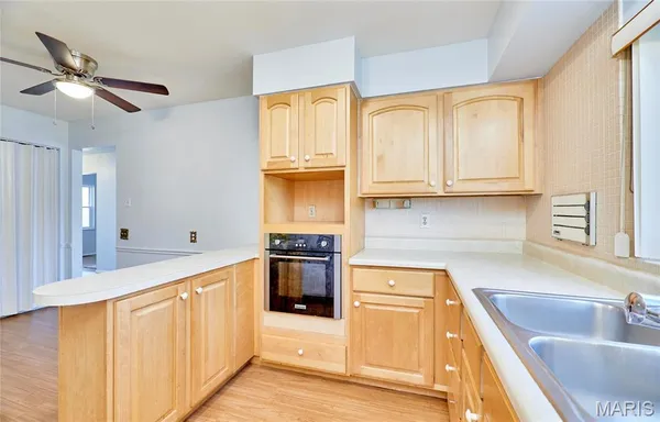 $2,300 | 815 Montmartre Court, St. Louis, MO 63141
