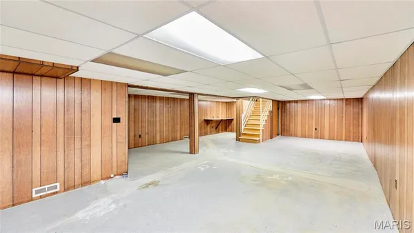 $2,300 | 815 Montmartre Court, St. Louis, MO 63141