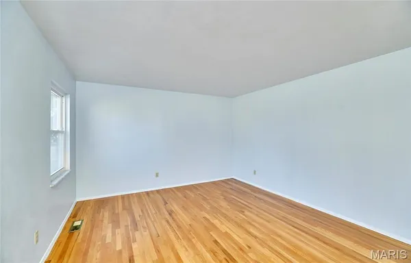 $2,300 | 815 Montmartre Court, St. Louis, MO 63141