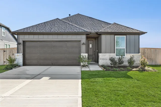 $334,990 | 6702 Augusta Grns Drive, Baytown, TX 77523