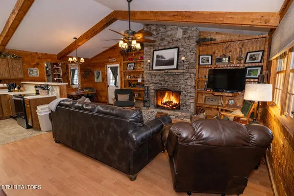 $399,000 | 407 Kurts Corner Road, Townsend, TN 37882