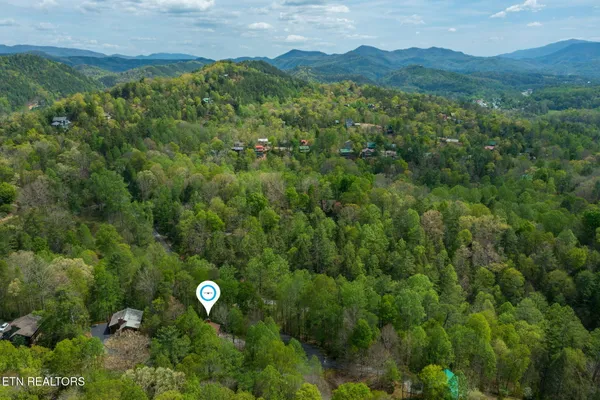 $399,000 | 407 Kurts Corner Road, Townsend, TN 37882