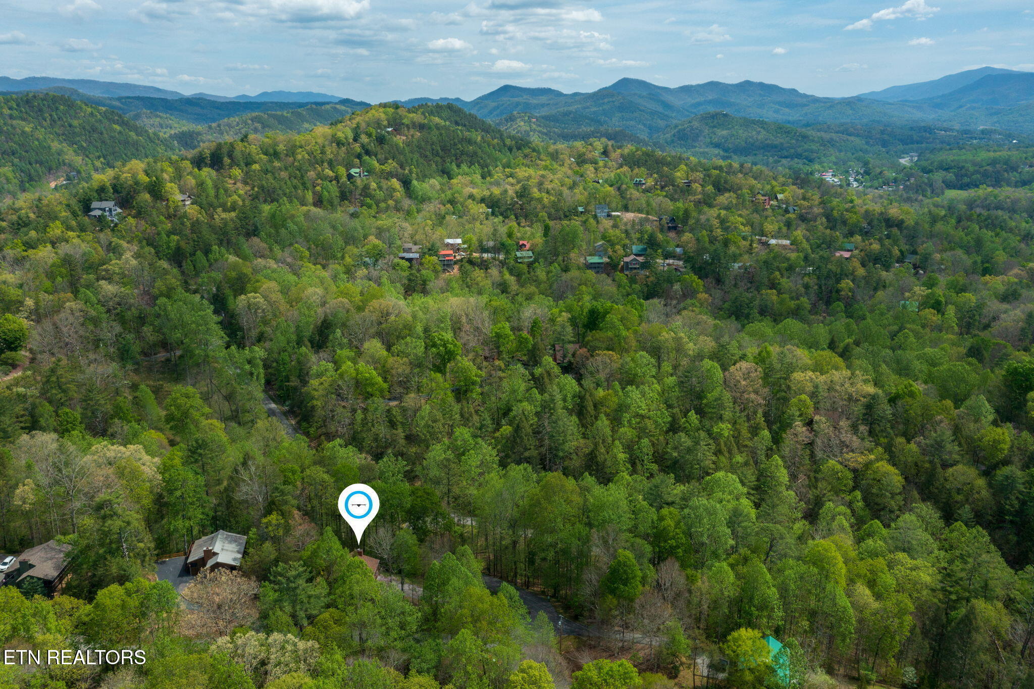 407 Kurts Corner Road Townsend, TN 37882 - Photo 21 of 26 homesandvideos aerials-14882m