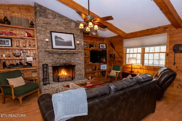 $399,000 | 407 Kurts Corner Road, Townsend, TN 37882