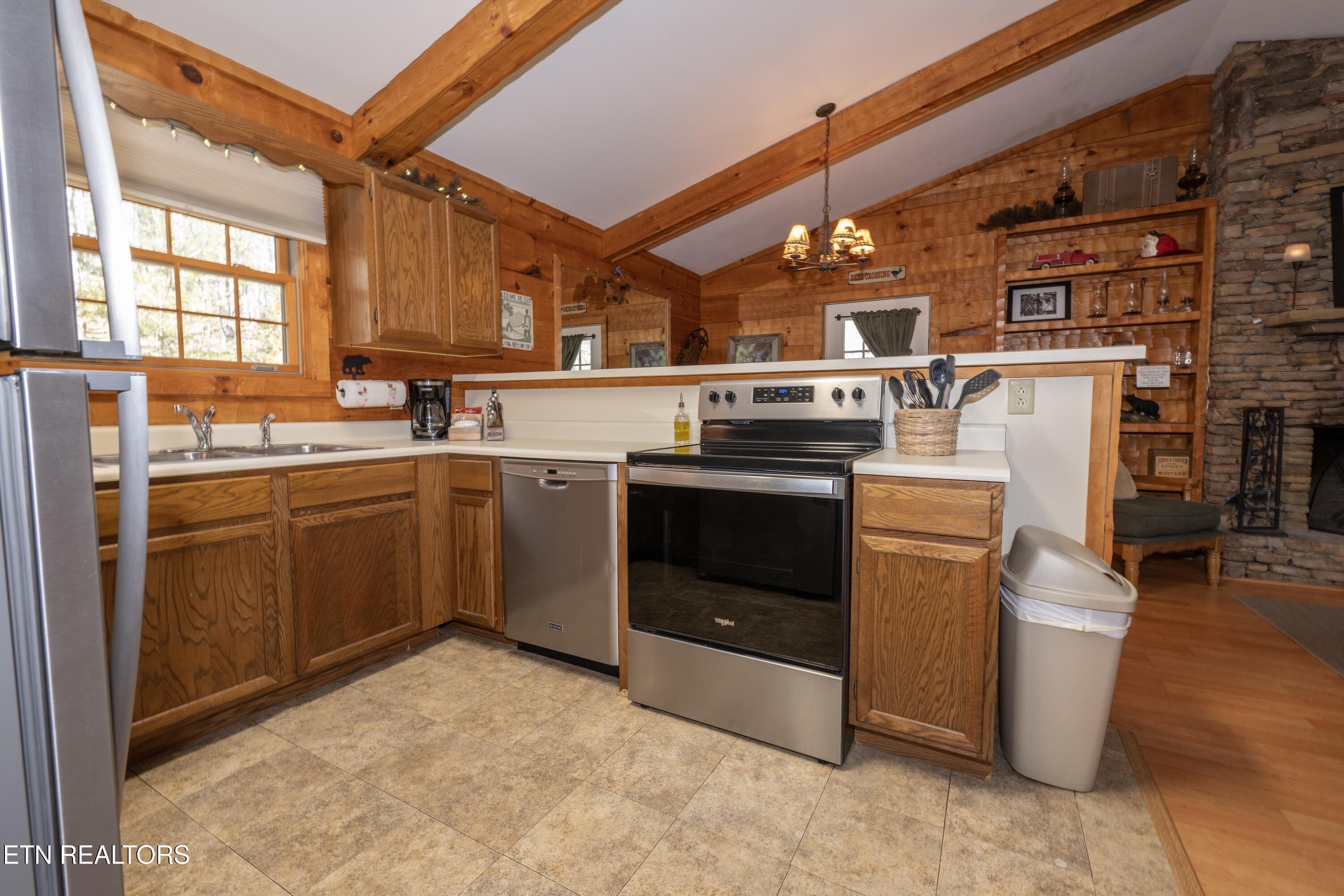 407 Kurts Corner Road Townsend, TN 37882 - Photo 6 of 26 458