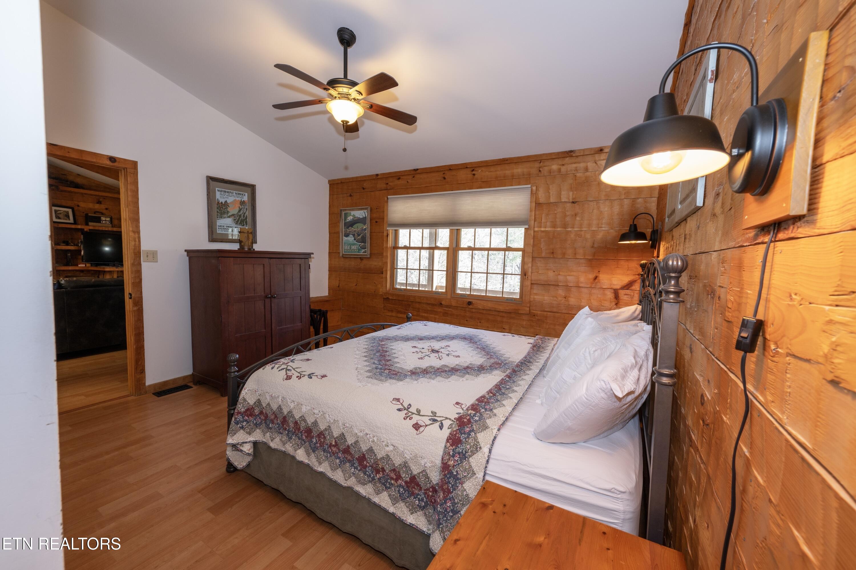 407 Kurts Corner Road Townsend, TN 37882 - Photo 10 of 26 451
