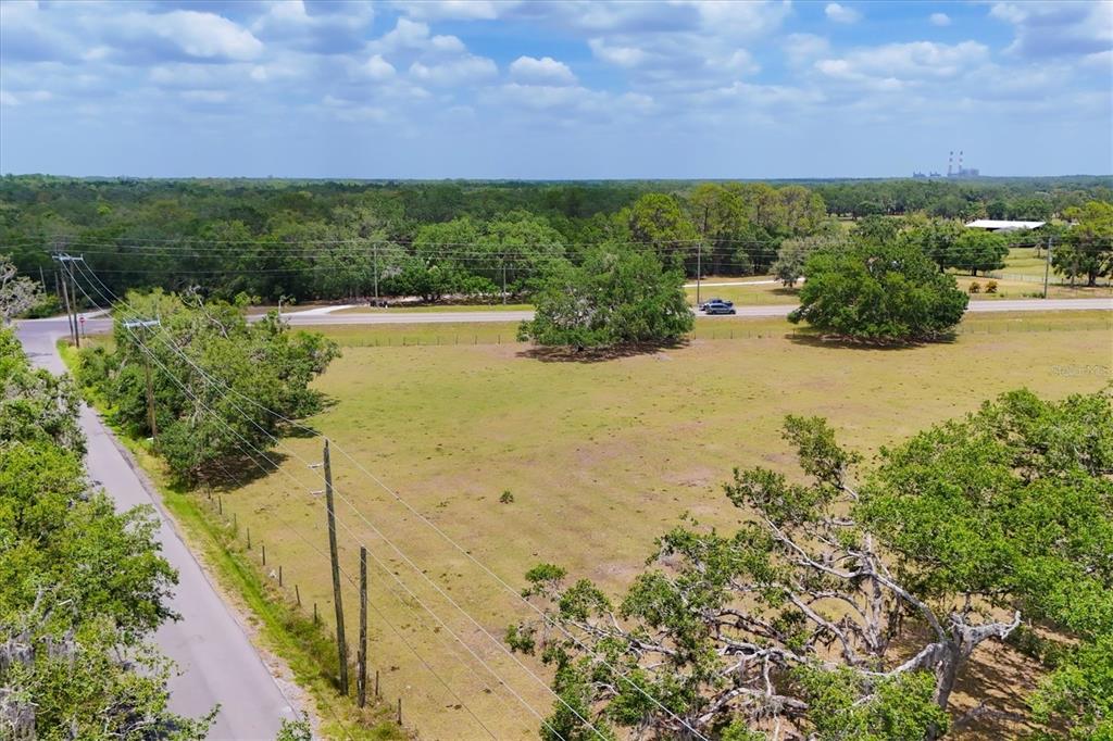 6720 Jim Davis Road Parrish, FL 34219 - Photo 8 of 16 Gallery Image 8