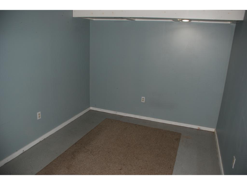 300 Circle Road, Unit 300 Manchester, NH 03103 - Photo 24 of 26