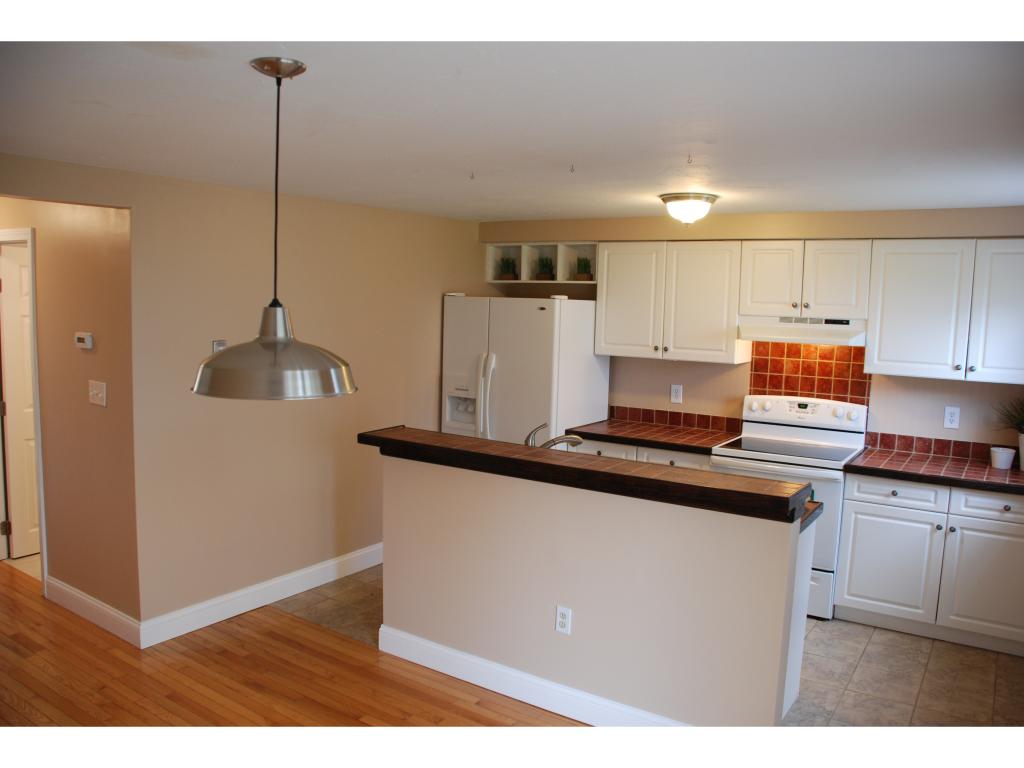 300 Circle Road, Unit 300 Manchester, NH 03103 - Photo 6 of 26