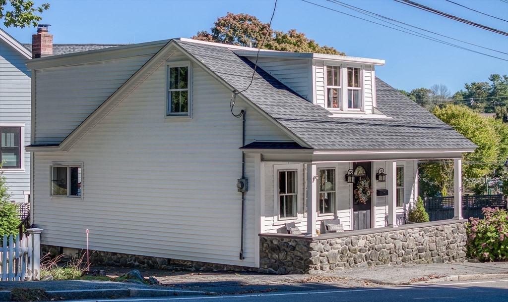 5 Clark Road Andover, MA 01810 - Photo 3 of 37 Gallery Image 3