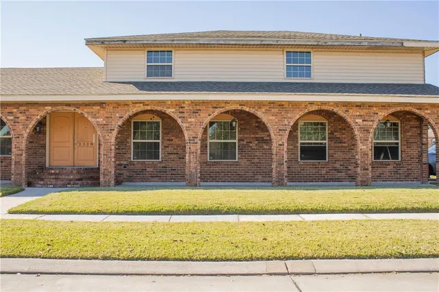 $255,000 | 2328 Mumphrey Road, Chalmette, LA 70043