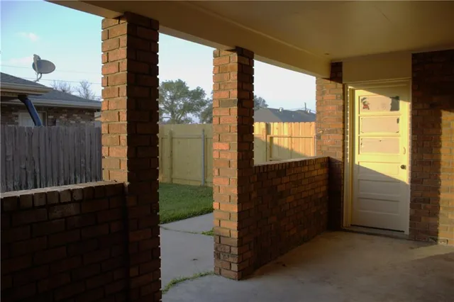 $255,000 | 2328 Mumphrey Road, Chalmette, LA 70043