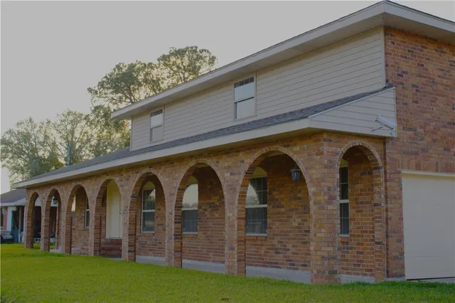 $255,000 | 2328 Mumphrey Road, Chalmette, LA 70043