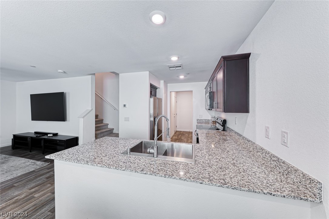 12268 Desert Light Road, Unit 2 Las Vegas, NV 89183 - Photo 11 of 40 Gallery Image 11