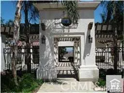 a view of a yard with a fountain