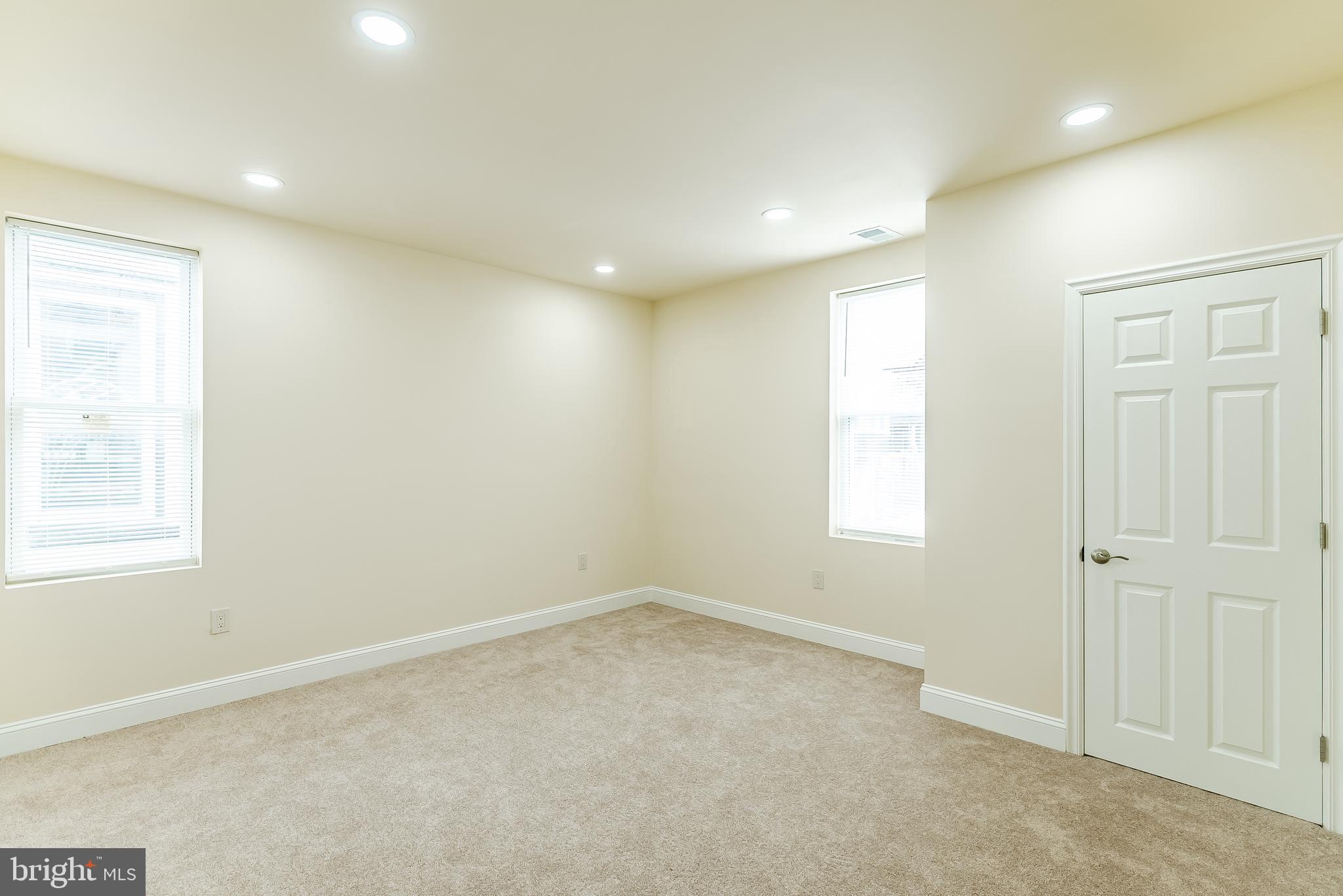 6357 Old York Road Philadelphia, PA 19141 - Photo 24 of 41 an empty room with windows