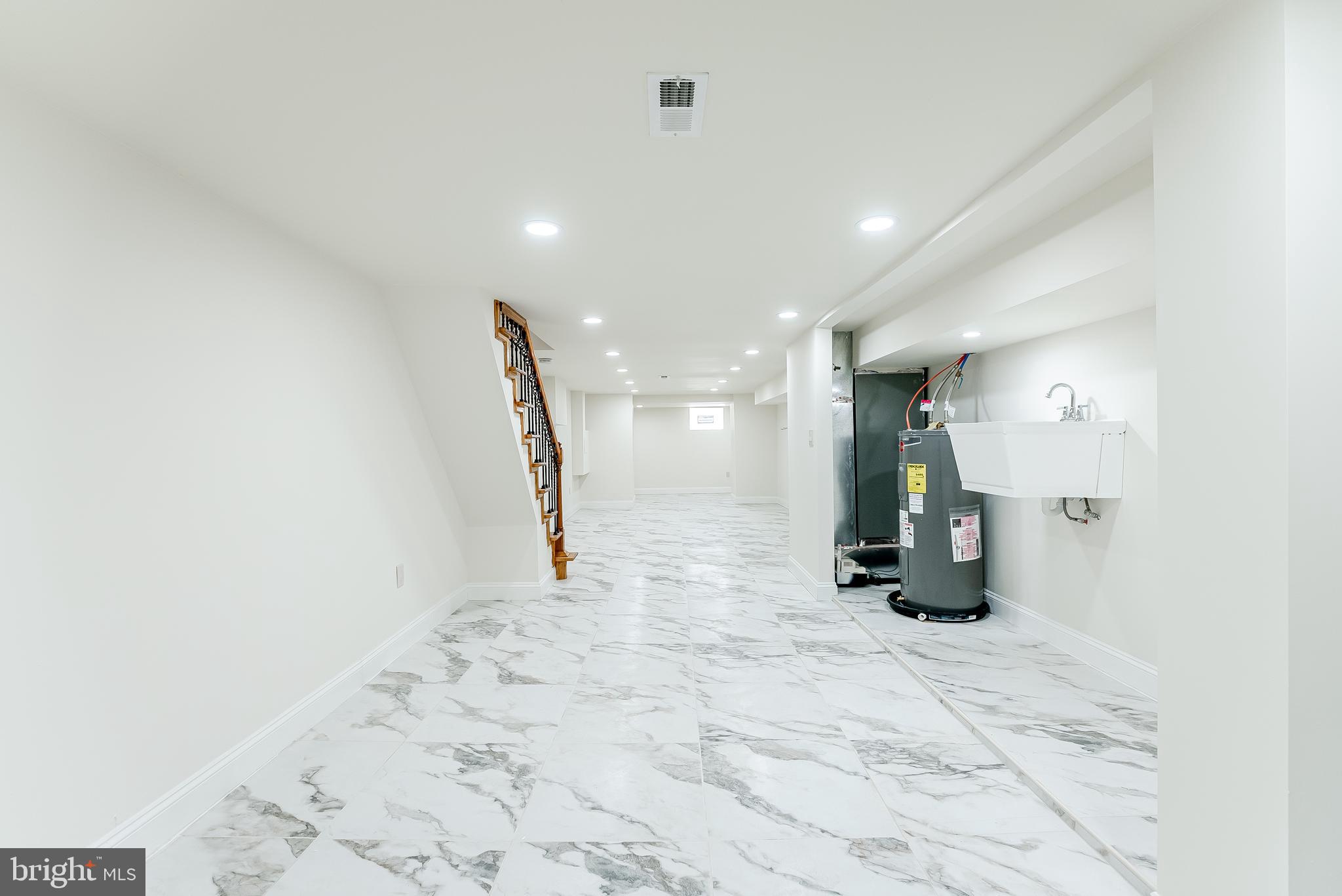 6357 Old York Road Philadelphia, PA 19141 - Photo 31 of 41 a view of empty room