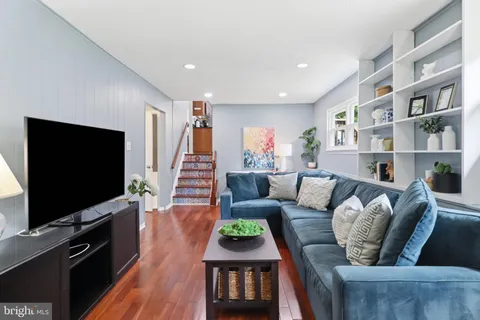 $850,000 | 9207 Paloma Lane, Springfield, VA 22153
