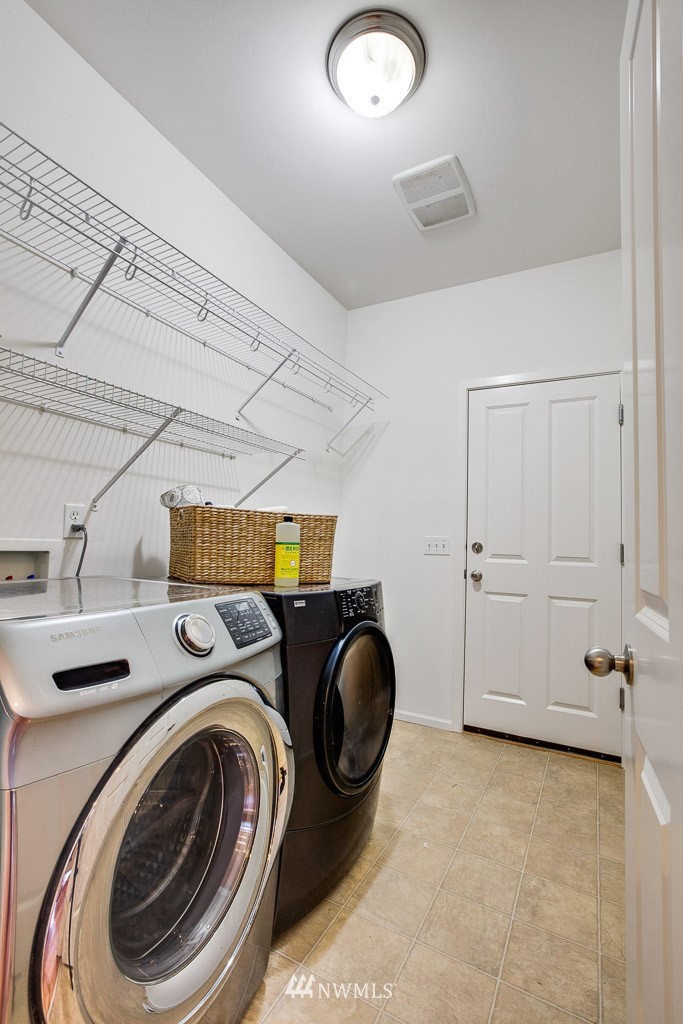 6007 Northeast 1st Street Renton, WA 98059 - Photo 22 of 24