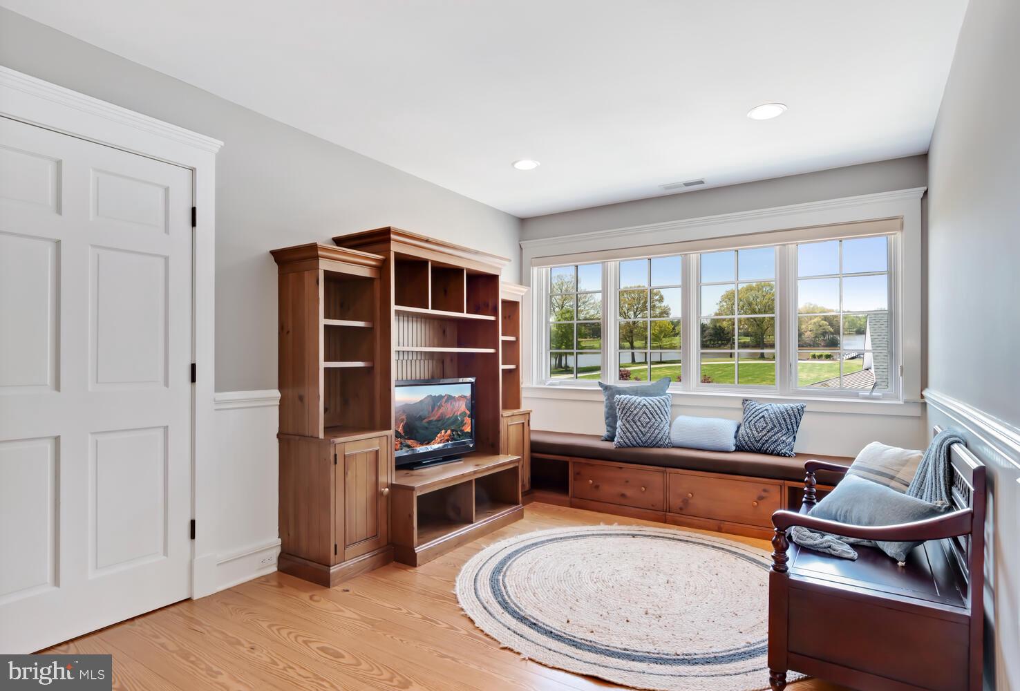 28589 Brick Row Drive Oxford, MD 21654 - Photo 62 of 129 Bedroom # 4 ensuite