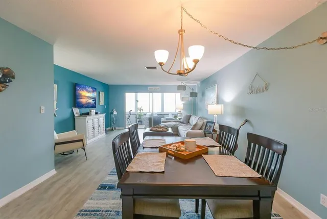 $5,500 | 1255 East Peppertree Drive, Unit 501, Sarasota, FL 34242