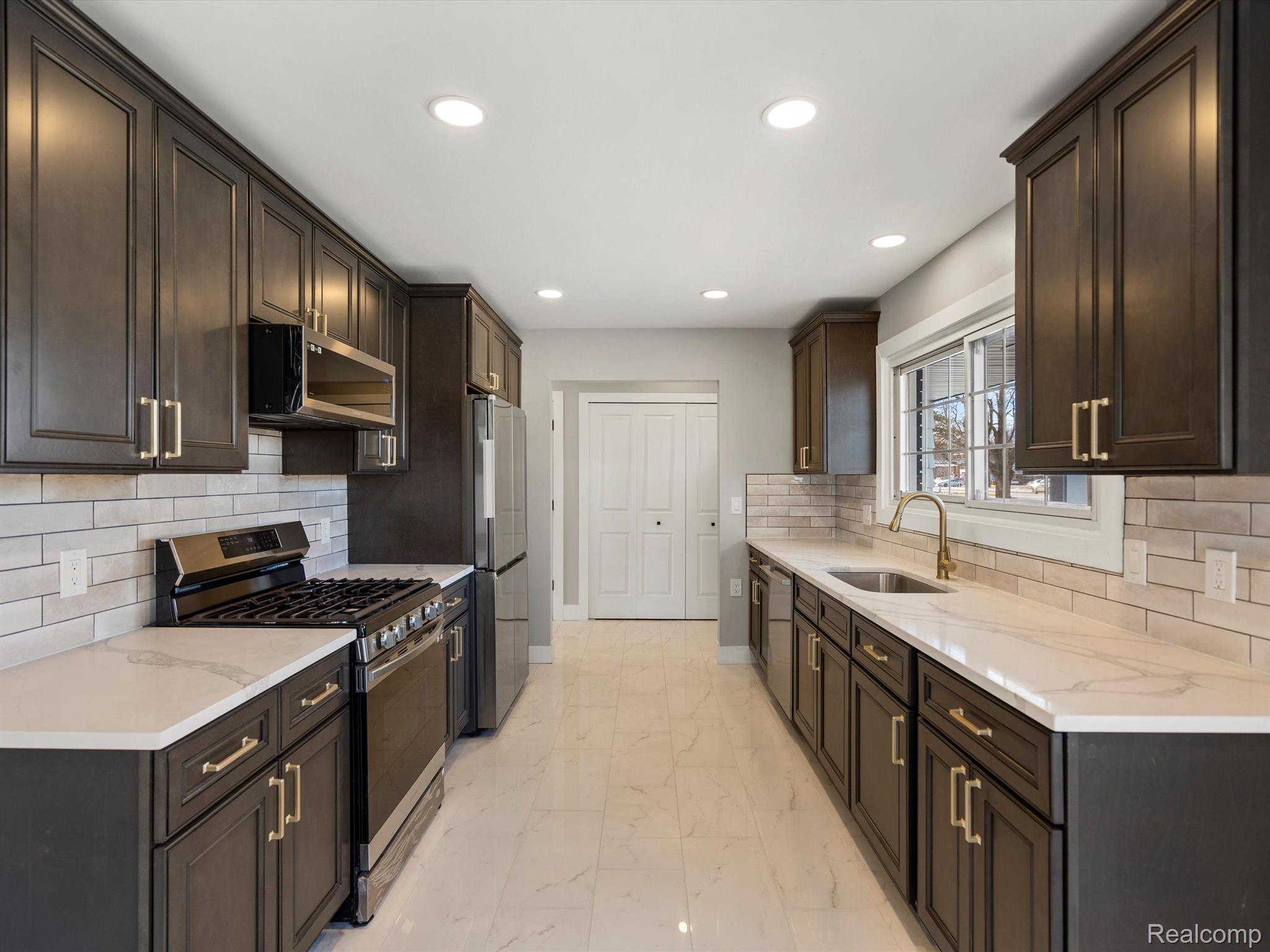 69200 Romeo Plank Road Armada, MI 48005 - Photo 26 of 50 Gallery Image 26