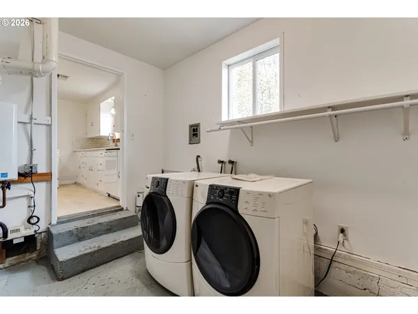 $369,900 | 2125 West 19th Place, Eugene, OR 97405