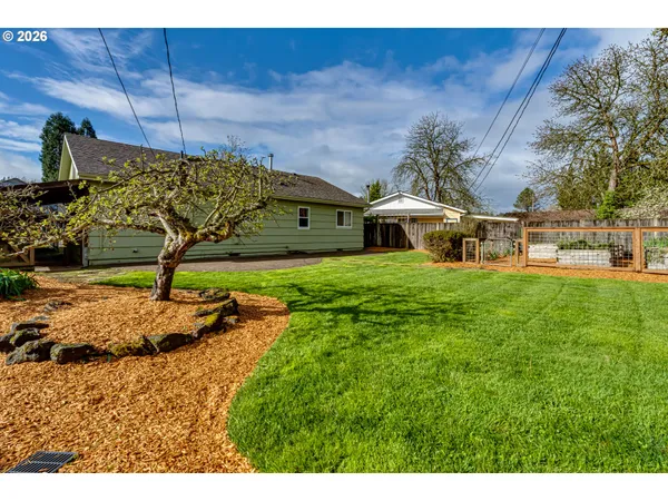 $369,900 | 2125 West 19th Place, Eugene, OR 97405