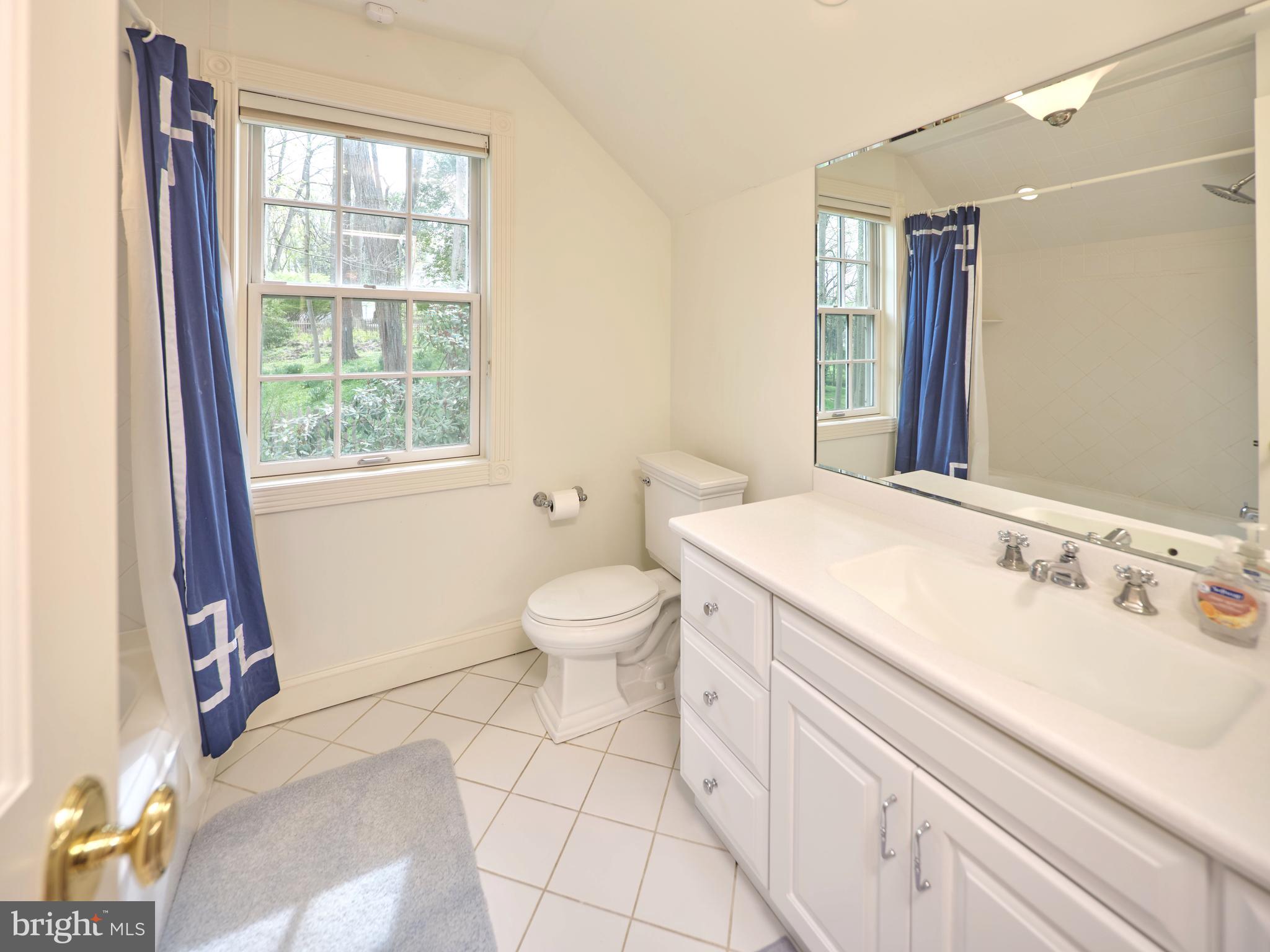 10 Welwyn Road Wayne, PA 19087 - Photo 33 of 57 Bedroom 5 Bathroom