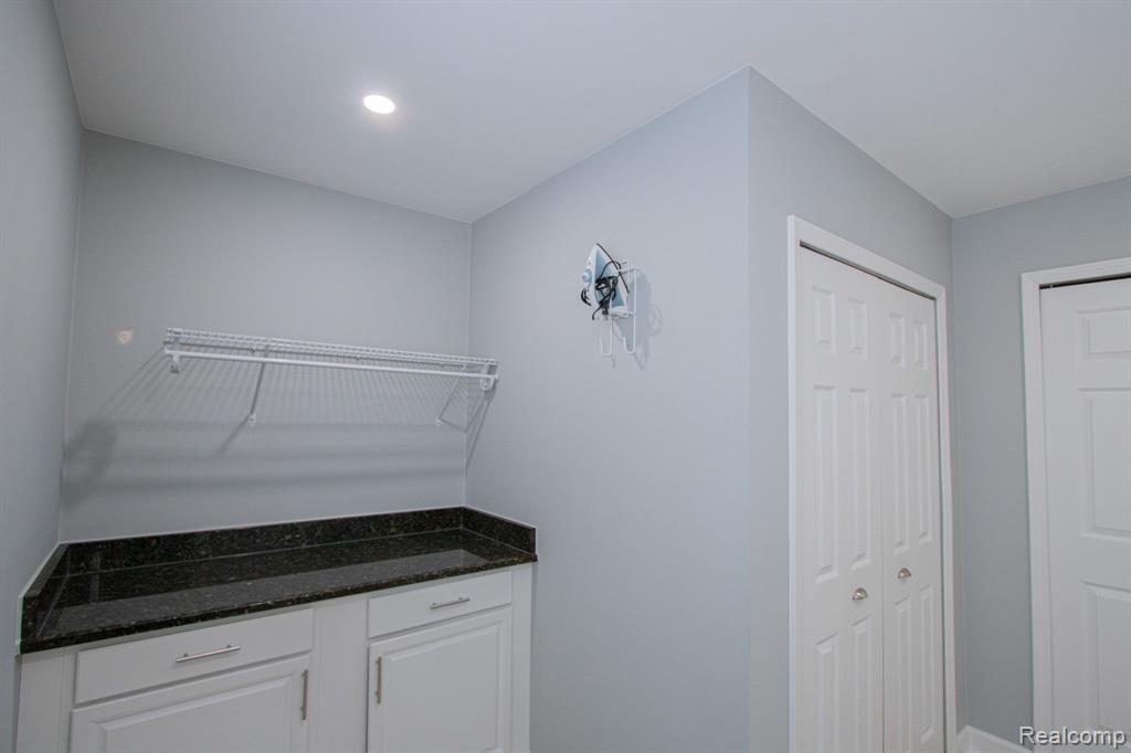 46543 Dequindre Road Rochester Hills, MI 48307 - Photo 28 of 31