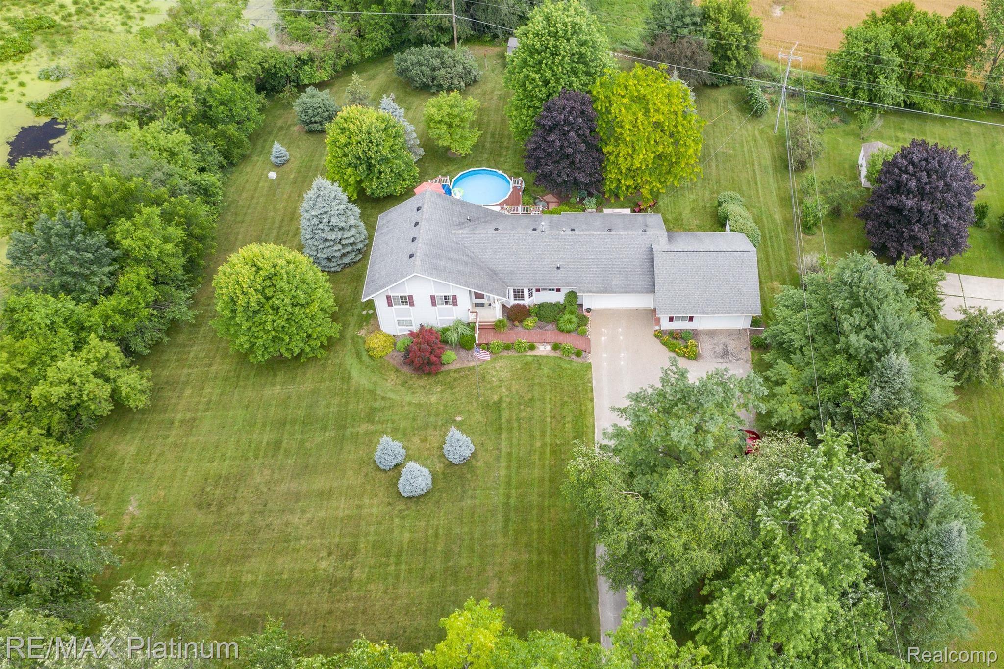 3738 West Schafer Road Pinckney, MI 48169 - Photo 6 of 75 Beautiful 3 acre estate.
