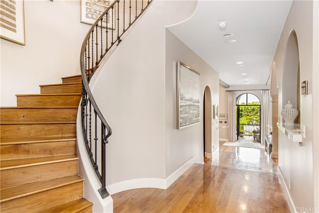 937 Eighth Street Manhattan Beach, CA 90266 - Photo 11 of 72