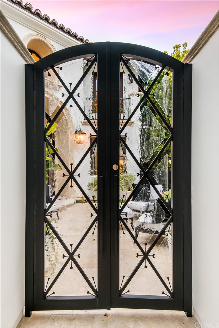 937 Eighth Street Manhattan Beach, CA 90266 - Photo 4 of 72