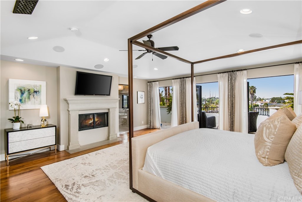 937 Eighth Street Manhattan Beach, CA 90266 - Photo 43 of 72