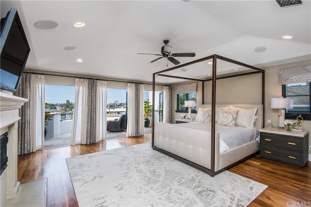 937 Eighth Street Manhattan Beach, CA 90266 - Photo 45 of 72